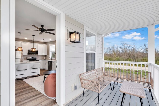 Building Photo - 214 Great Loop E Dr