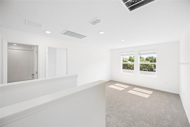 Building Photo - 2339 White Tail St