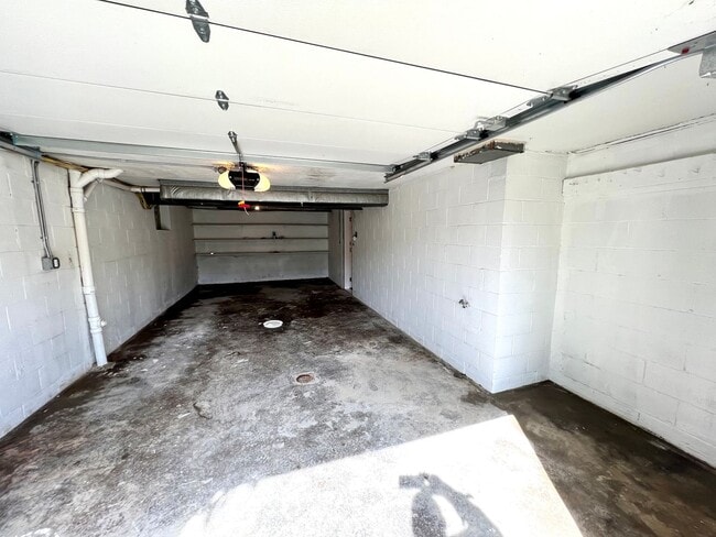 Building Photo - Fantastically updated three bedroom two bath house in the heart of Dormont