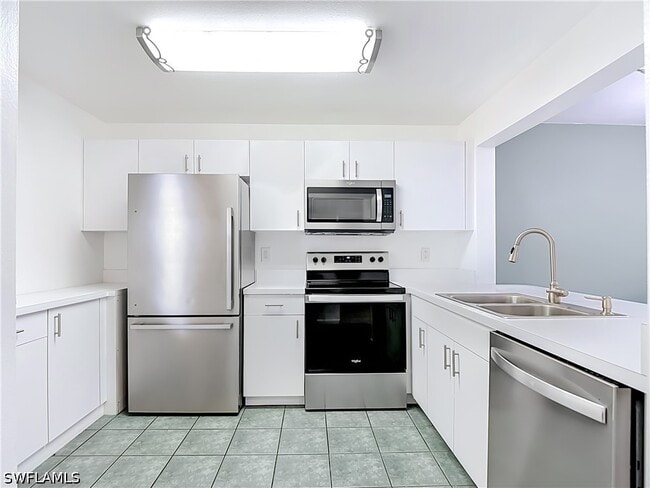 Building Photo - 1086 Forest Lakes Dr