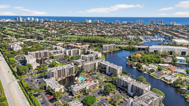 Building Photo - 11 Royal Palm Way