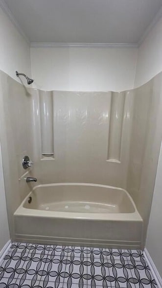 Building Photo - 115 N Valley Dr NW