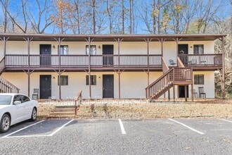 Building Photo - 202 Leisure Time Ln
