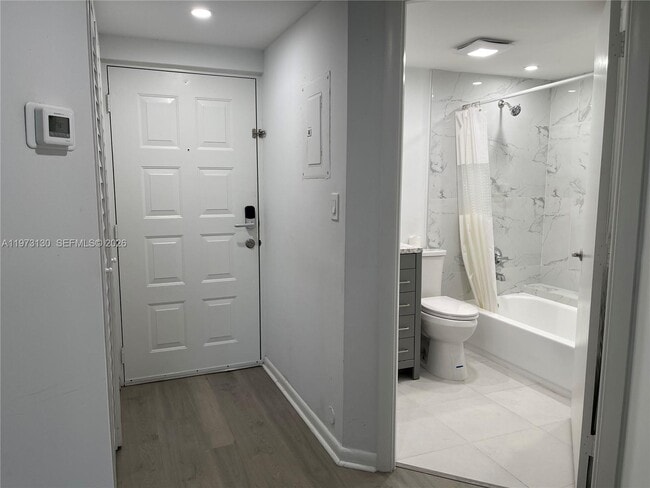 Building Photo - 8290 Lake Dr