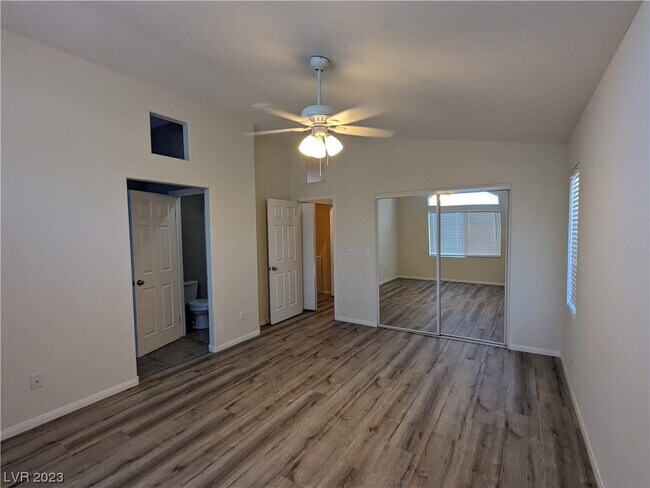 Building Photo - 10500 White Heath Ct