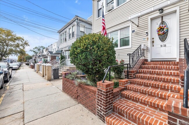 Primary Photo - 91-28 89th St