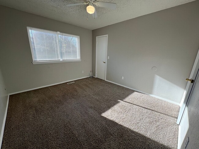 Building Photo - ?Cozy North OKC home with fireplace ?