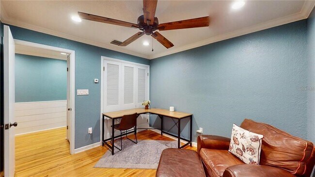 Building Photo - 2014 8th Terrace SE