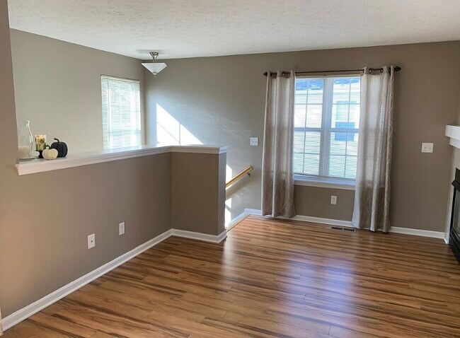 Building Photo - 23176 Grist Mill Ct