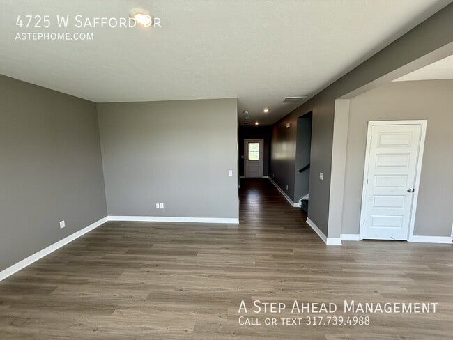 Building Photo - 4725 W Safford Dr