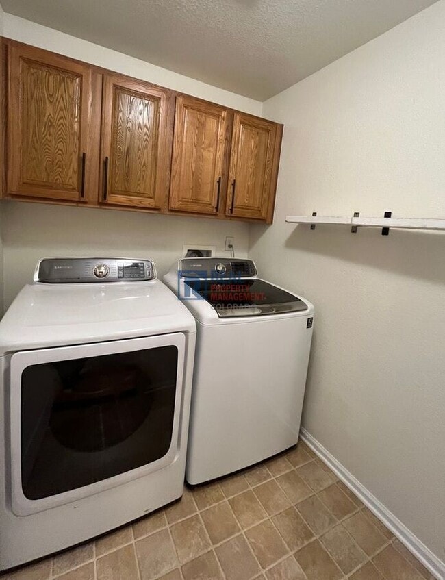 Building Photo - 1432 Westin Dr