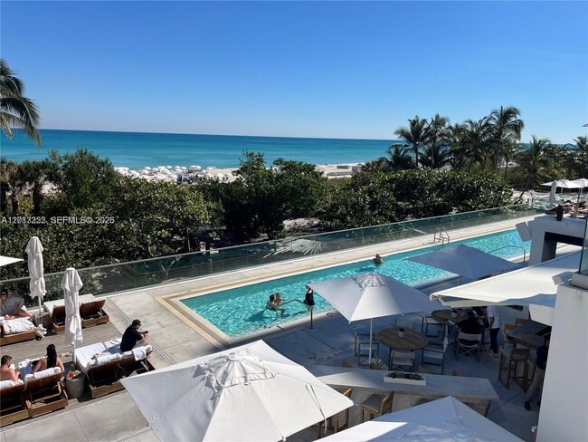 Building Photo - 2301 Collins Ave