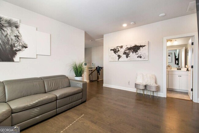 Building Photo - 603 Skye Ct