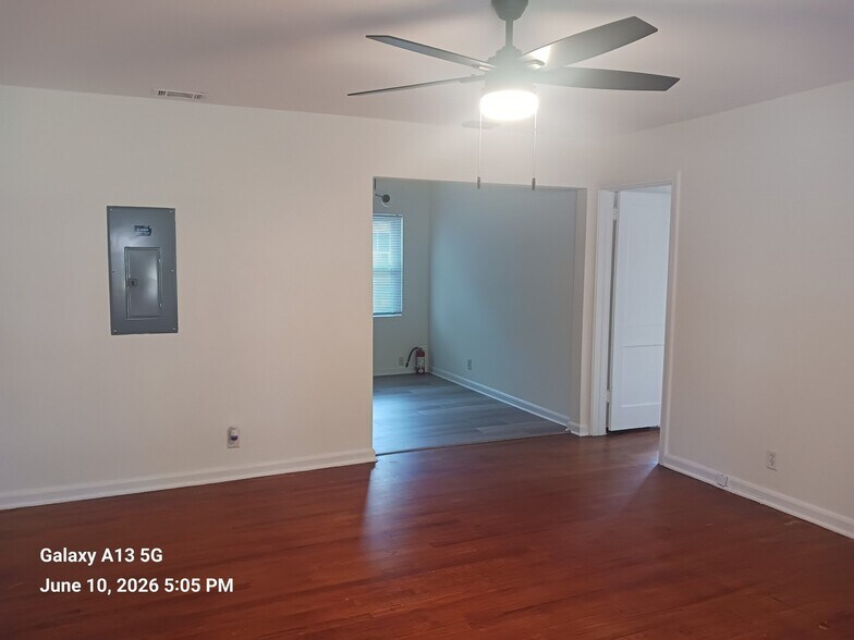 Building Photo - 1654 Talbot Ave