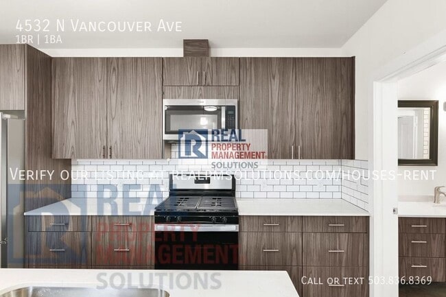 Building Photo - 4532 N Vancouver Ave