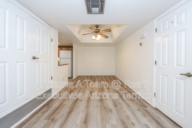 Building Photo - 8271 N Oracle Rd