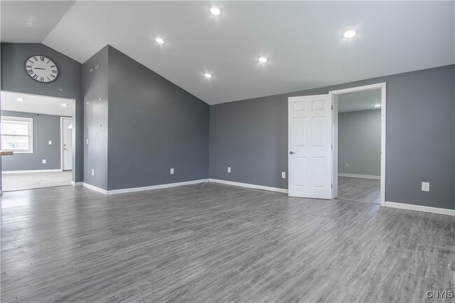 Building Photo - 14530 Dodge Ave