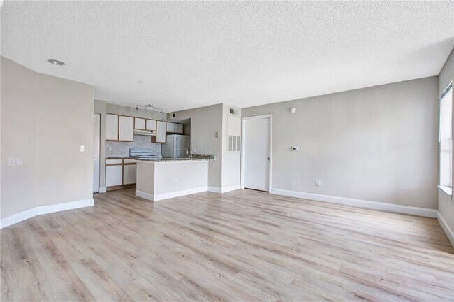 Building Photo - 2214 Grand Cayman Ct