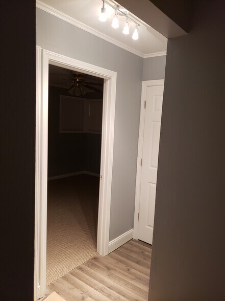 Building Photo - 318 Minocqua Street