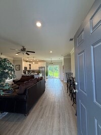 Building Photo - MOVE IN SPECIAL $400.00 OFF FIRST MONTH RE...