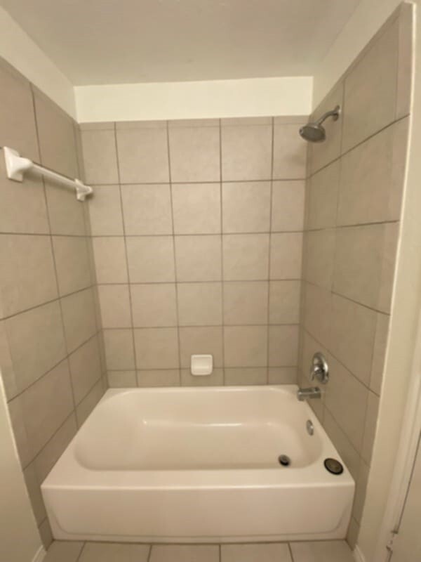 Building Photo - 21494 Kings Bend Dr