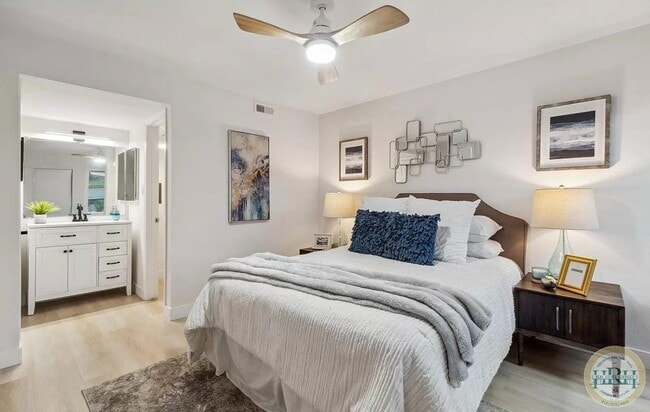 Building Photo - Fully Updated 2 BR | 1 BA Condo in Vallejo