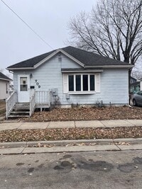 Building Photo - 709 13th St NE