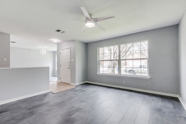 Building Photo - 3522 Eagle Creek