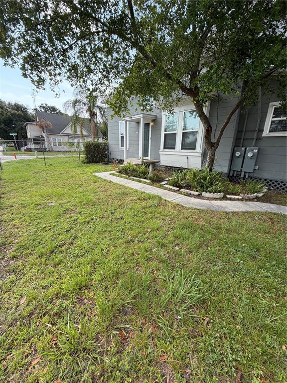 Building Photo - 118 N Beaumont Ave