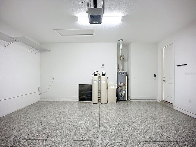 Building Photo - 15459 Santa Pola Dr