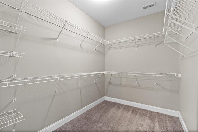 Building Photo - 7458 White Pine Dr