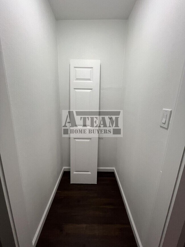 Building Photo - Remodeled 2 Bed 1 Bath in Mabank