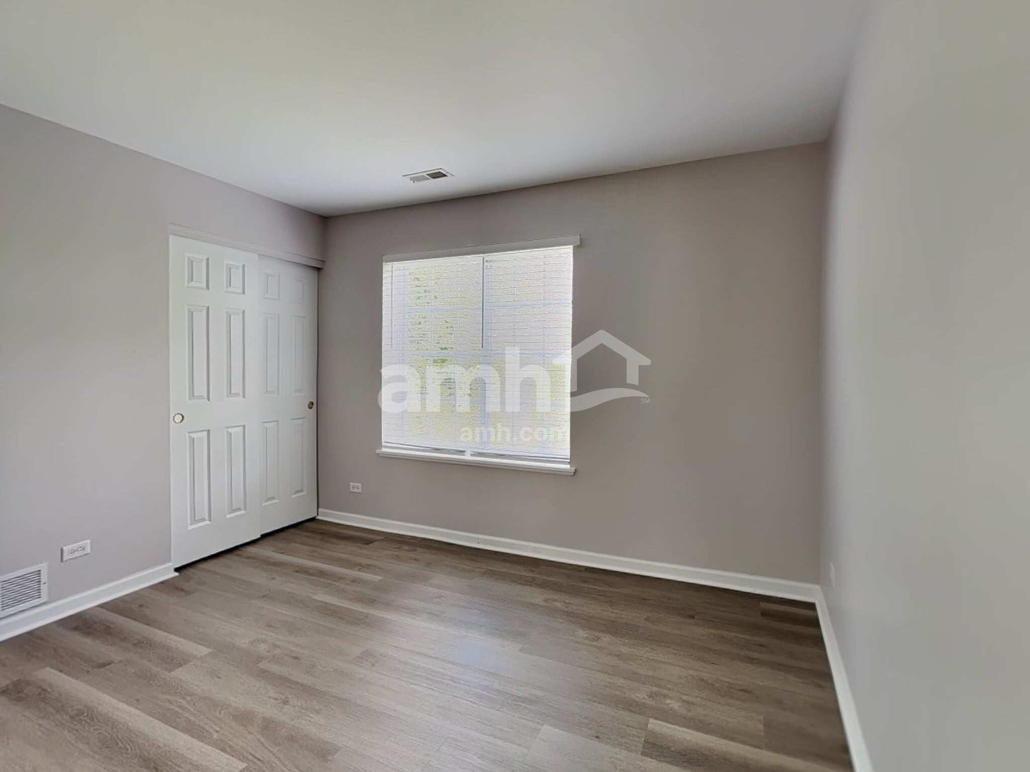 Building Photo - 312 Evergreen Cir
