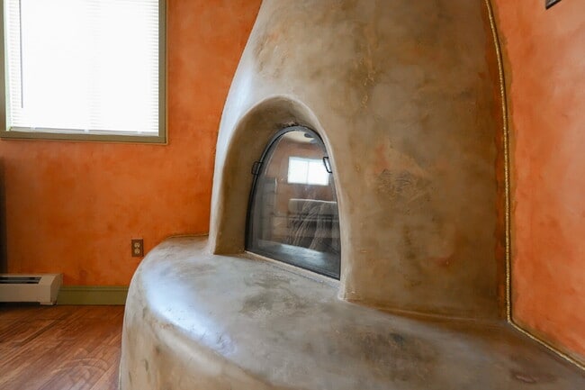 Building Photo - A New Mexico Charm Executive Rental — A Stay Made Simple