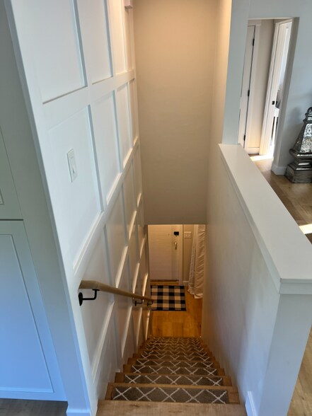 Building Photo - 6002 37th Ave SW