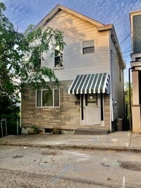 Building Photo - 1505 Fleck St