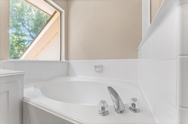 Building Photo - 97 E Greenhill Terrace Pl