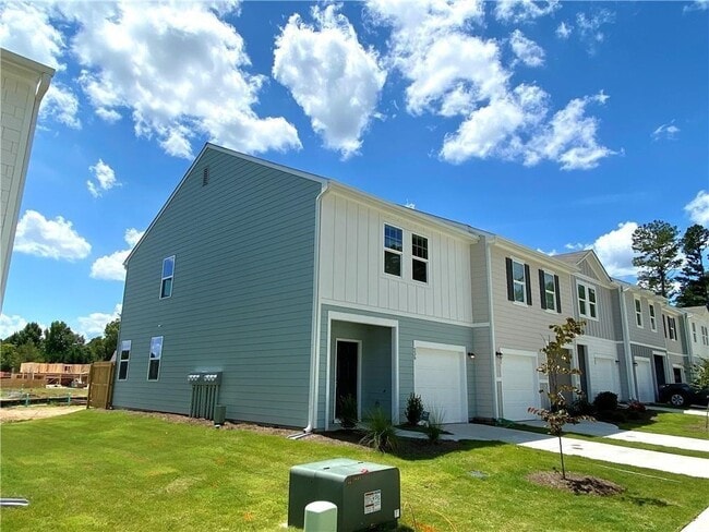 Building Photo - 239 Grand Central Wy