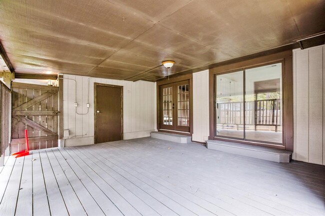 Building Photo - 2508 Marlton Dr