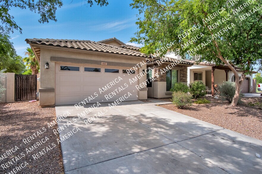 Building Photo - 4451 E Moreno Ct