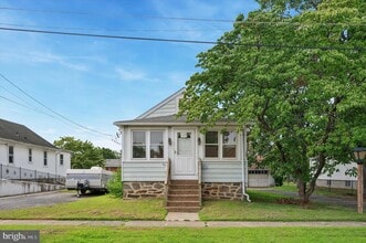 Building Photo - 320 Printz Ave