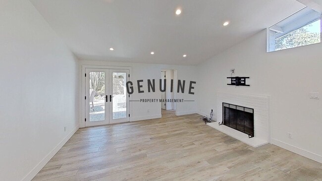Building Photo - 3Bd 2Ba Home in the Heart of Orange