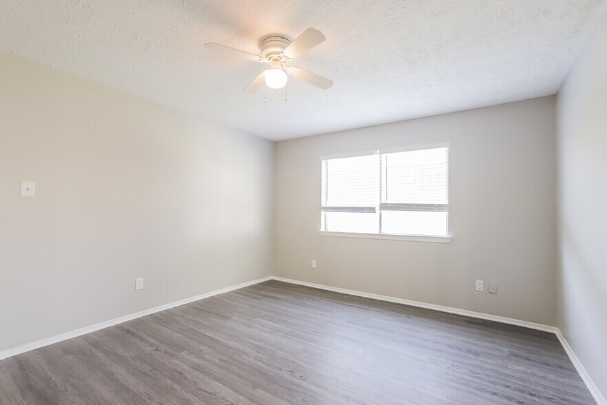 Building Photo - 3446 Hombly Rd