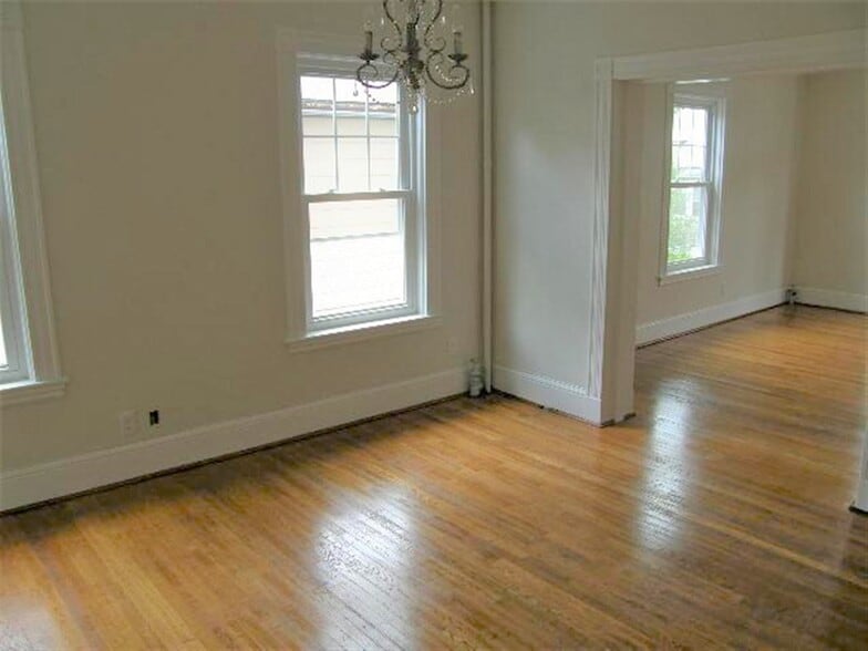 Building Photo - 36 Orchard St