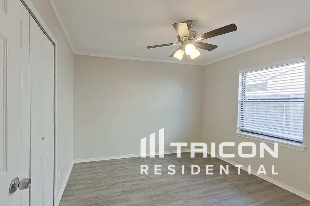 Building Photo - 7940 Bermejo Rd