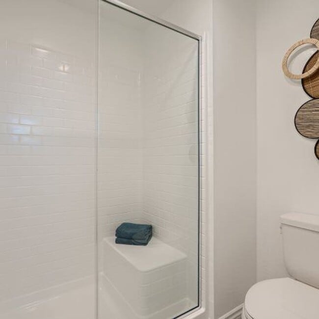 Building Photo - Bright & Modern 3-Bed Townhome in 89166