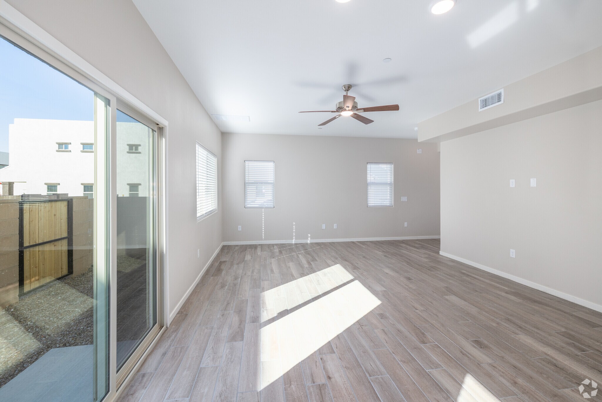 3BR, 2.5BA - 1,735SF Corner Unit - Cortaro Point