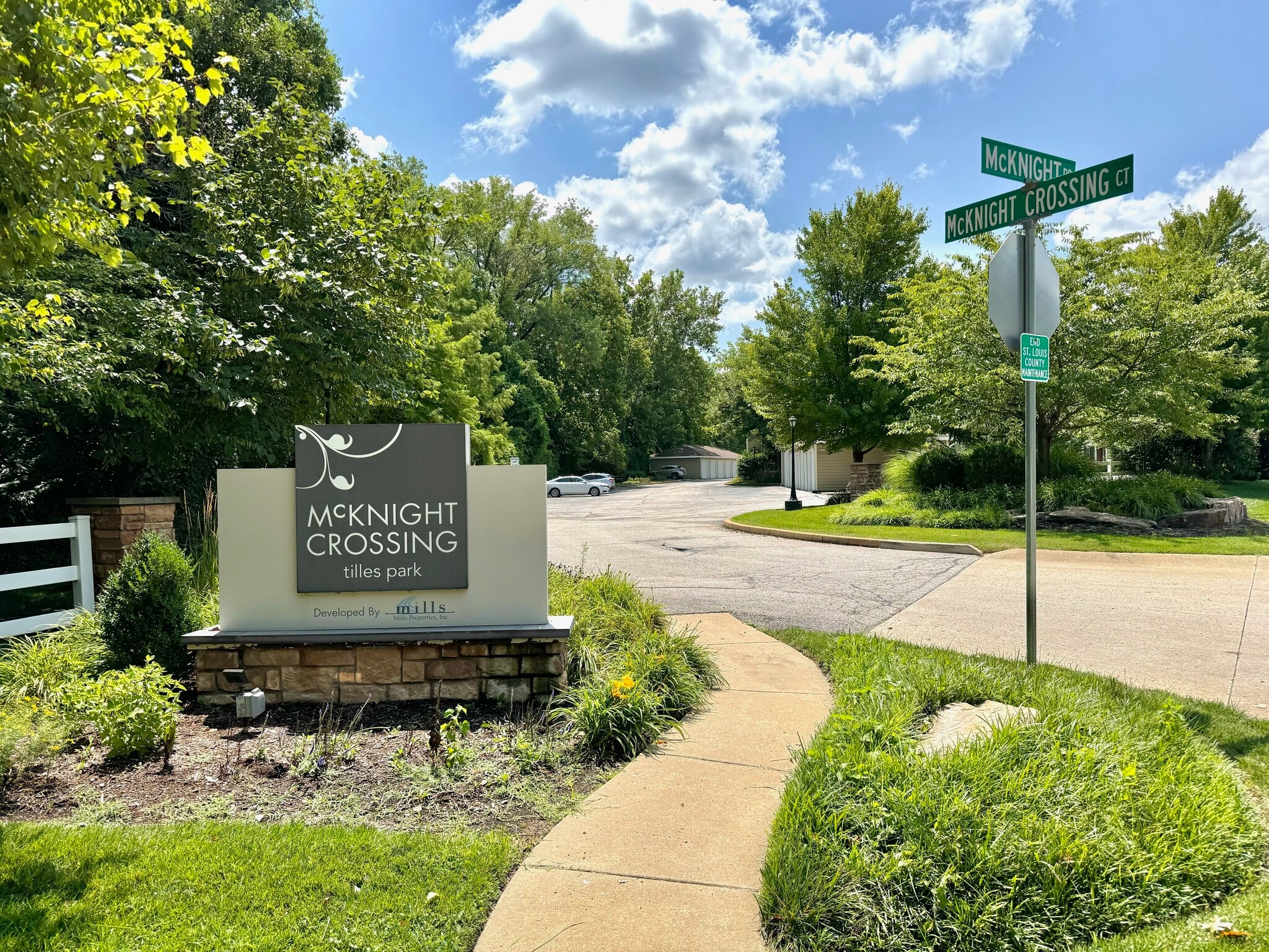 Building Photo - 2638 McKnight Crossing Ct