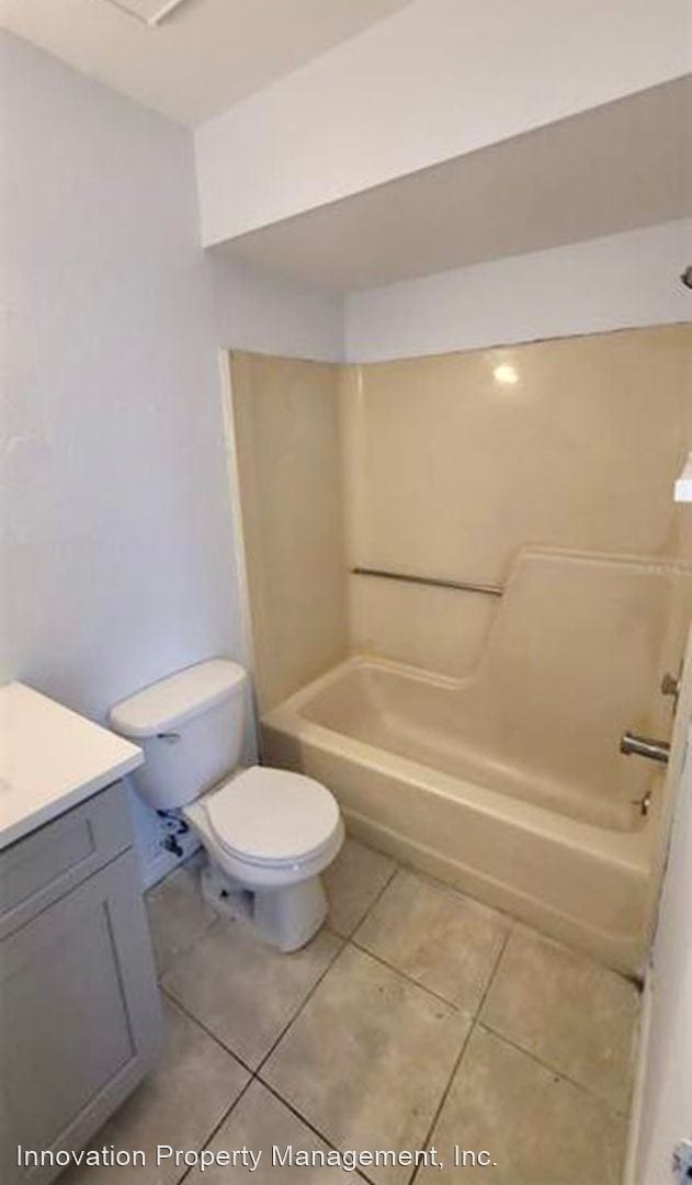 Building Photo - 2 br, 2 bath Apartment - 687 Royalty Ct 68...