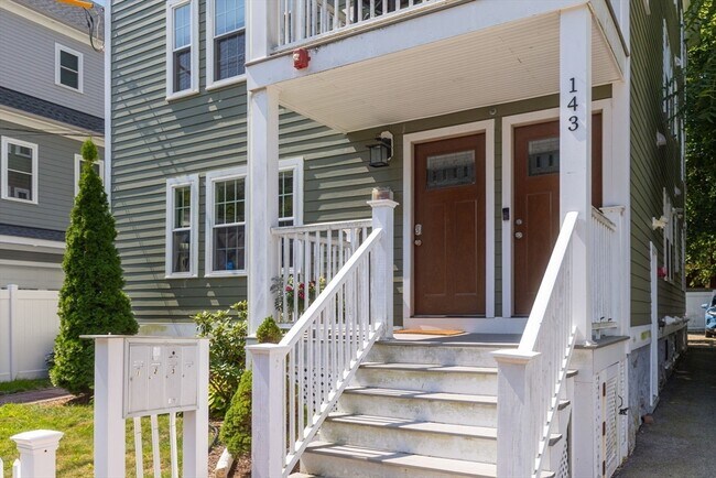 Building Photo - 143 Williams St